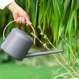 易趣植简约风长嘴浇花洒水壶多肉浇花壶家用迷你儿童水壶浇水壶