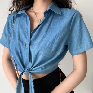 牛仔打结衬衣