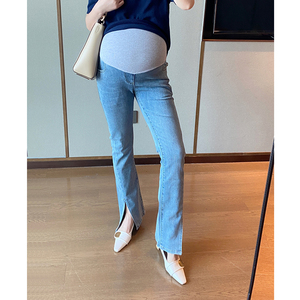 mj孕妇装春夏季薄款浅蓝色显瘦孕妇牛仔喇叭裤辣妈开叉裤子