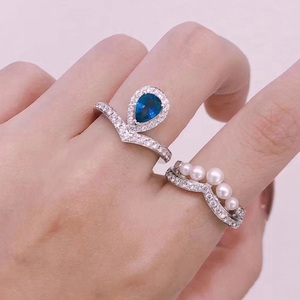 名匠天工 18k金蓝宝石钻石戒指 双v三v珍珠戒指 水滴满钻可叠戴