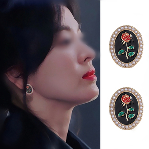 宋慧乔乔妹同款耳环椭圆玫瑰花珍珠耳钉复古耳饰女现在正在分手中