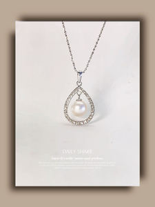 925银镶嵌锆石天然淡水珍珠吊坠