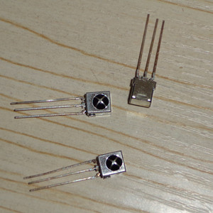 1838t一体化万能 红外接收头 接收器红外接收管22-25米空调接收头