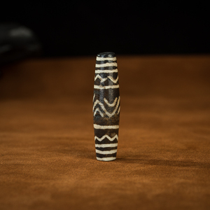 藏传衍生老天珠1.5代千年邦迪克八线水纹大长珠古珠收藏吊坠项链