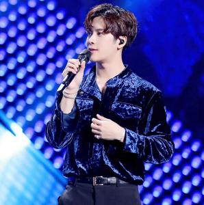 天籁之战王嘉尔同款蓝色百搭复古小立领丝绒衬衫男女情侣装宽松潮