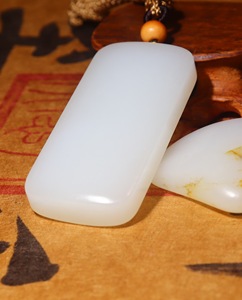 4克,野牛沟羊脂白玉平安无事牌l062206