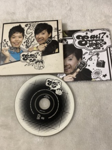 唱片卢凯彤 林二汶 At17 Sing Sing Sing 纸盒版CD