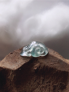 翡翠冰种祥云镶嵌裸石18k玉石珠宝云朵手链吊坠古风原创设计鉴定