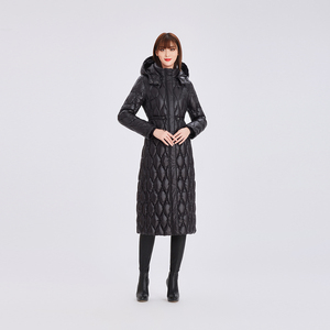 货量有限 chlosio克劳西新款抗寒保暖简约大气黑色长款连帽羽绒服