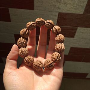 7粗筋蚂蚁纹门头沟精品小核桃秋子手串