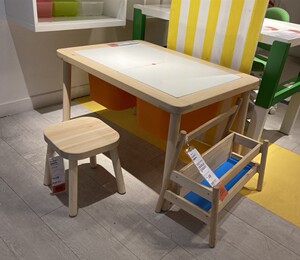宜家福丽萨特儿童桌