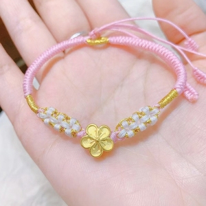 周大福999足金小桃花黄金手链转运珠本命年编织红绳纯金送女友礼