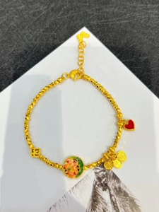黄金蹦迪珠荷花手链足金材质,古法錾刻工艺金重10克左右