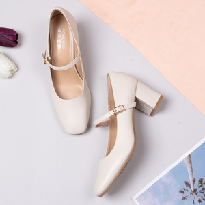 白色一字扣小码玛丽珍鞋女粗跟 高跟鞋单鞋女伴娘鞋春秋日常可穿