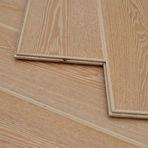 圣象仿古实木复合地板