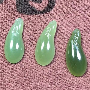 天然和田玉福瓜女款吊坠青海料时尚个性女士锁骨贴身玉石珠宝挂件