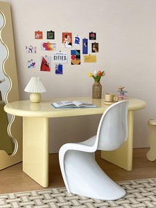 北欧丹麦ins风轻奢实木书桌家用小户型长桌子设计师椭圆形办公桌