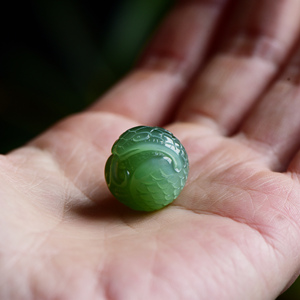 和田玉俄罗斯碧玉粉青粉绿猫眼生肖蛇珠单珠配珠锁骨珠吊坠天然