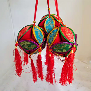 广西壮族手工绣球旅游纪念品舞台道具手工绣球儿童玩具礼品绣球