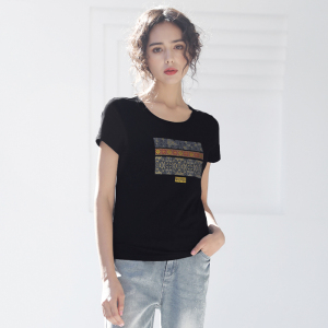 衣之庄园2021夏季新品 圆领黑色休闲短袖女 印绣花棉质t恤2121926