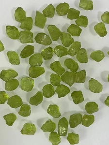 稀有天然绿橄榄石原石宝石裸石矿物晶体手工编织DIY原创戒面镶嵌