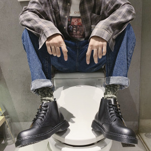 权志龙同款情侣厚底马丁靴网红英伦透气机车靴ins工装高帮潮男鞋