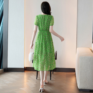 碎花连衣裙夏季女装2022年新款修身气质淑女风中长款短袖雪纺裙子