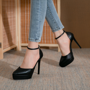 细跟高跟鞋防水台