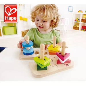 Hape几何分类智力拼图配对儿童益智玩具拼板木制创意火车游戏早教