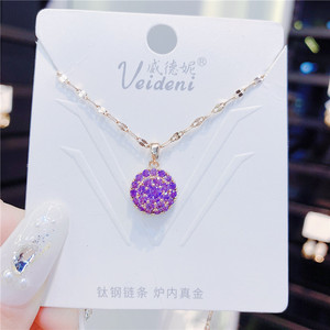 时来运转项链女网红