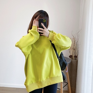 00王然苒淘宝mookipet荧光绿狗狗衣服春季连帽背包法斗