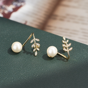类似爱情珍珠树叶耳钉女银针法式高级感气质耳饰精致小众设计耳环