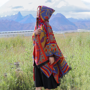 名族风波西米亚旅行度假保暖大披肩连帽斗篷围巾西藏新疆秋冬外搭