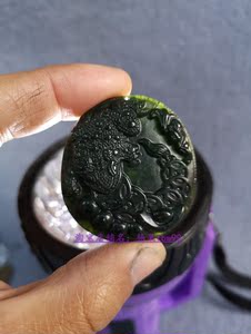 养生墨绿玉金蟾吊坠 蛇纹石玉招财进宝金蟾挂件 男女款玉佩