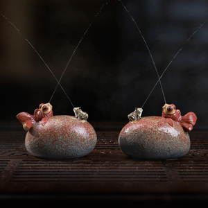 汉唐宜兴紫砂喷水茶宠摆件金鱼趣味茶宠可养茶玩茶具茶盘手工配件