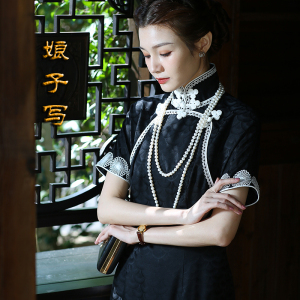 归宁*白领公寓娘子写复刻民国盘扣连肩四分袖双襟真丝长旗袍华美