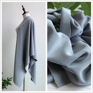 蓝灰/中灰色 砂洗雾面铜氨丝莫代尔空气层布料 垂坠柔软弹力面料