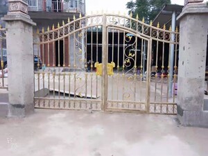 大铁门农村大铁门庭院