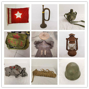 老物件红色文化革命纪念品老红军军装马灯草鞋冲锋号复古装饰摆件