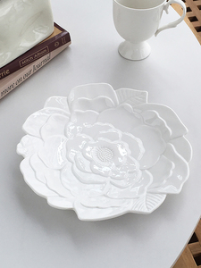 Annie Garden  外贸订单  欧式玫瑰花浮雕不规则边陶瓷菜碟菜盘子