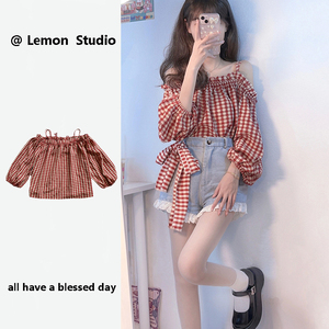 001人付款淘宝女童一字肩吊带上衣夏季新款儿童露肩灯笼袖格子衬衫韩