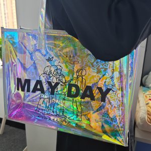 五月天MayDay演唱会周边女士镭射包包大容量单肩斜挎物料炫彩包袋