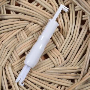 缝纫机自动穿针器