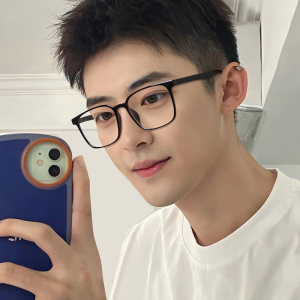 大框近视眼镜男黑框