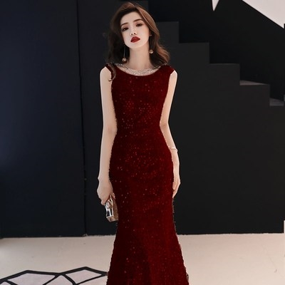 适合参加年会的服装