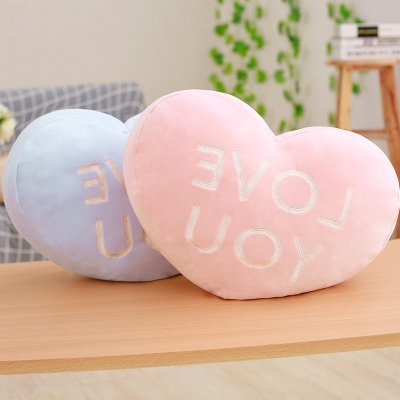 爱心枕头心心形公主抱枕情侣抱枕靠垫幼儿园儿童抱枕婚庆生日礼物