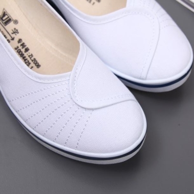 日本购女生养生馆方便中口一字牌护士鞋女防滑低帮新款白鞋布工作