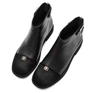 萨贝琪2020新款真皮短靴平底马丁靴英伦粗跟小裸靴马毛拼接全牛皮