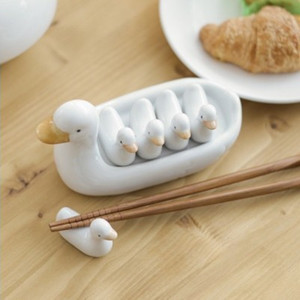 韩国进口韩式创意可爱小鸭子筷子托卡通陶瓷收纳筷子架家用餐具枕