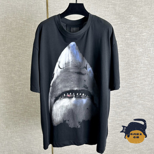 givenchy/纪梵希 男士休闲运动短袖经典鲨鱼图案印花圆领宽松t恤